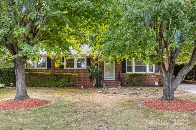 $329,900 | 873 Kentwood Drive, Rock Hill, SC 29730