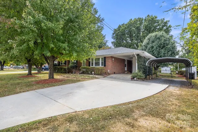 $329,900 | 873 Kentwood Drive, Rock Hill, SC 29730