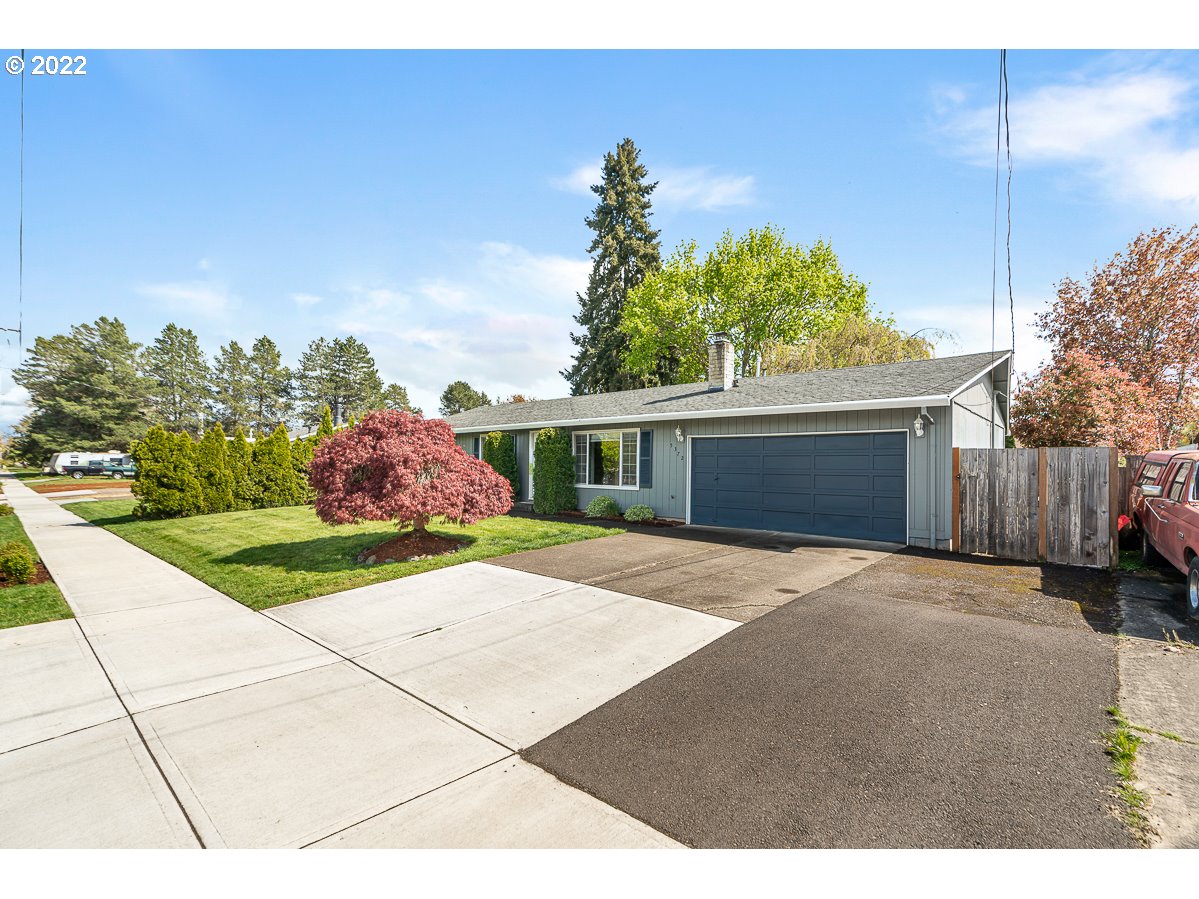 5372 Southeast Golden Road Hillsboro, OR 97124 - Photo 2 of 32 Gallery Image 2