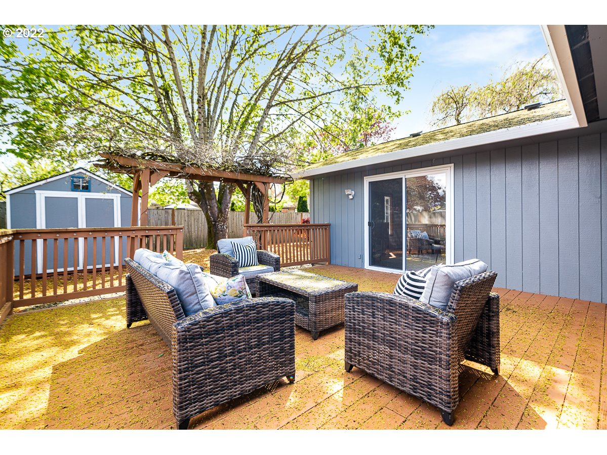 5372 Southeast Golden Road Hillsboro, OR 97124 - Photo 24 of 32 Gallery Image 24