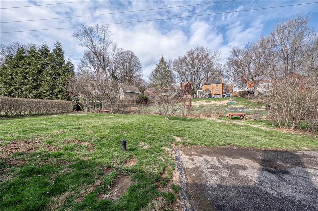 433 Sleepy Hollow Road Pittsburgh, PA 15228 - Photo 34 of 38