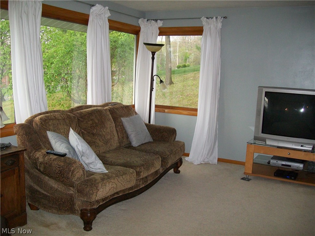860 Richey Road Zanesville, OH 43701 - Photo 2 of 29 Gallery Image 2