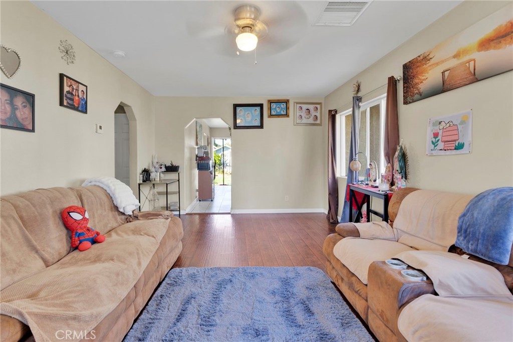 4443 Highland Place Riverside, CA 92506 - Photo 6 of 31 Gallery Image 6