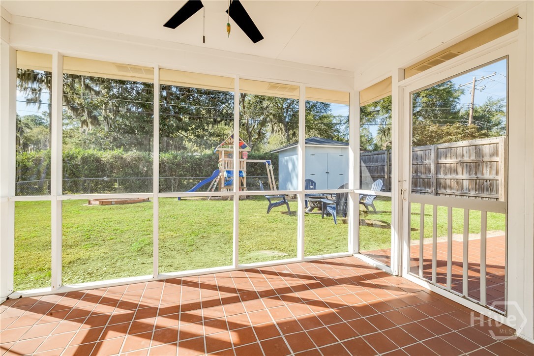 611 Sandhill Road Savannah, GA 31410 - Photo 4 of 34