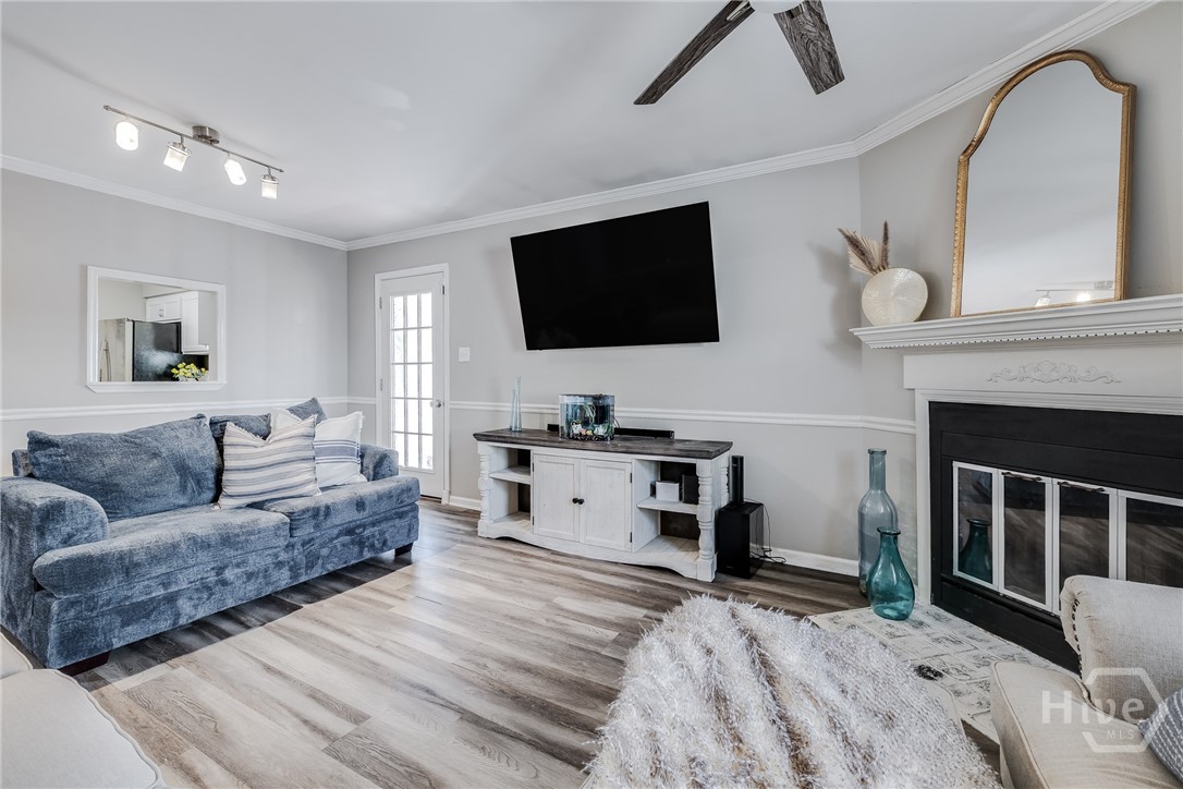 611 Sandhill Road Savannah, GA 31410 - Photo 9 of 34