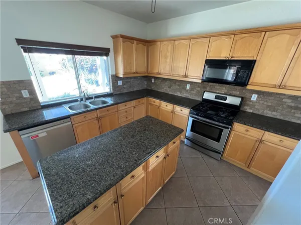 $3,250 | 21 Villa Ravenna, Lake Elsinore, CA 92532