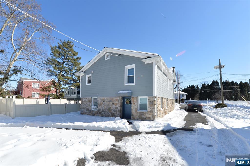 105 Franklin Street, Unit 1 Little Ferry, NJ 07643 - Photo 2 of 17