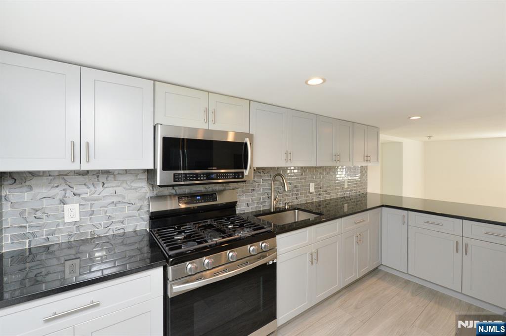 105 Franklin Street, Unit 1 Little Ferry, NJ 07643 - Photo 9 of 17