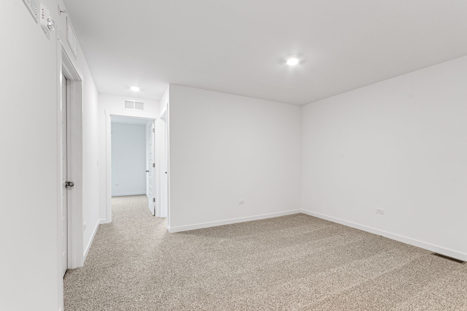 2134 Bodega Road Oswego, IL 60543 - Photo 13 of 25 Gallery Image 13