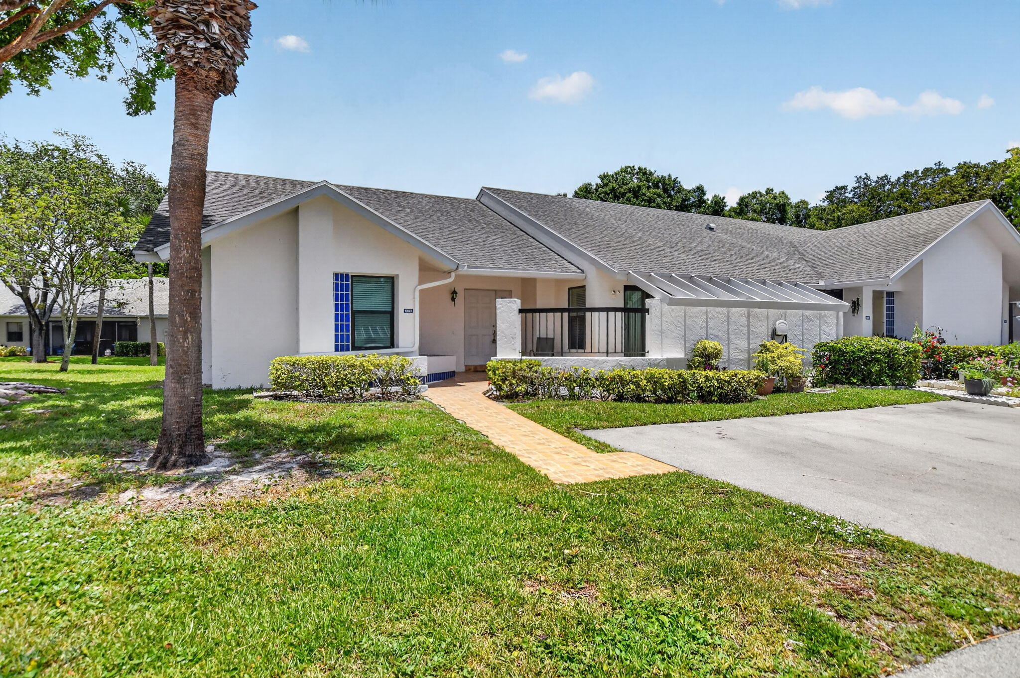 10953 Lake Front Place Boca Raton, FL 33498 - Photo 2 of 40 2-web-or-mls-DSC_6527