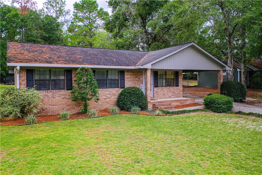 936 Azalea Street Blackshear, GA 31516 - Photo 5 of 33