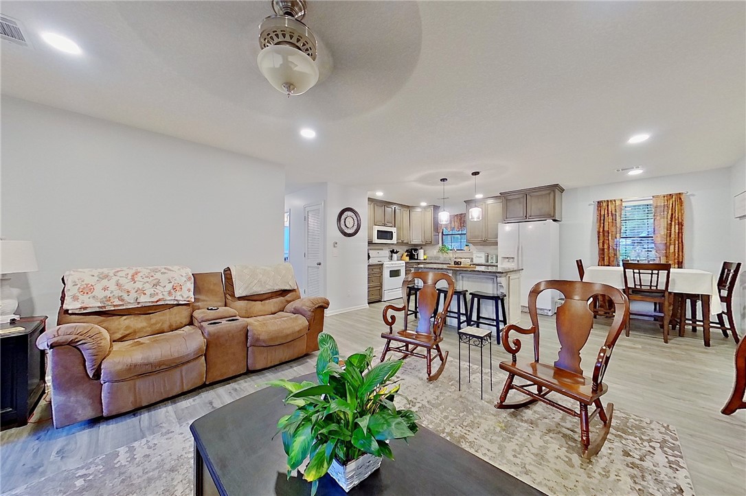 936 Azalea Street Blackshear, GA 31516 - Photo 10 of 33