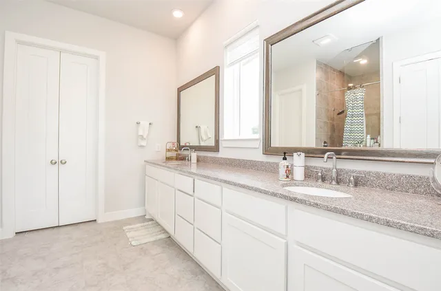 $4,000 | 8906 Luddenham Lilac Lane, Cypress, TX 77433