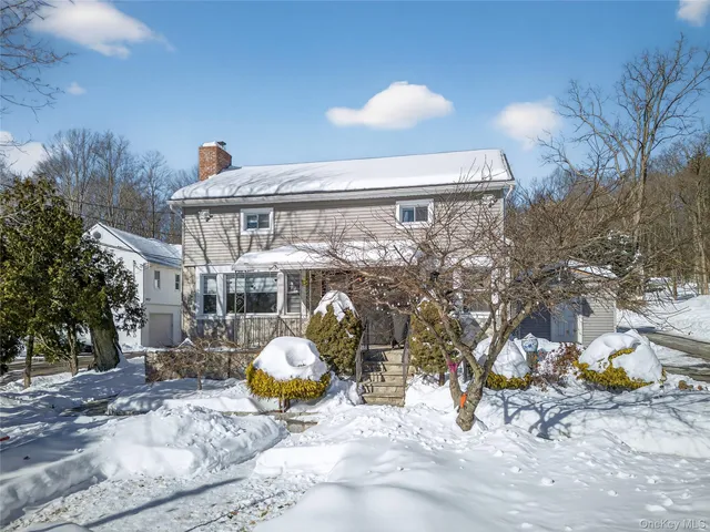 $575,000 | 1718 East Main Street, Mohegan Lake, NY 10547