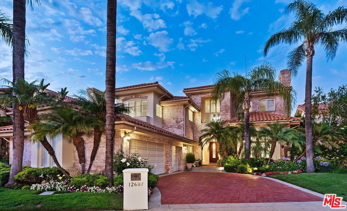 12607 Promontory Road Los Angeles, CA 90049 - Photo 2 of 44