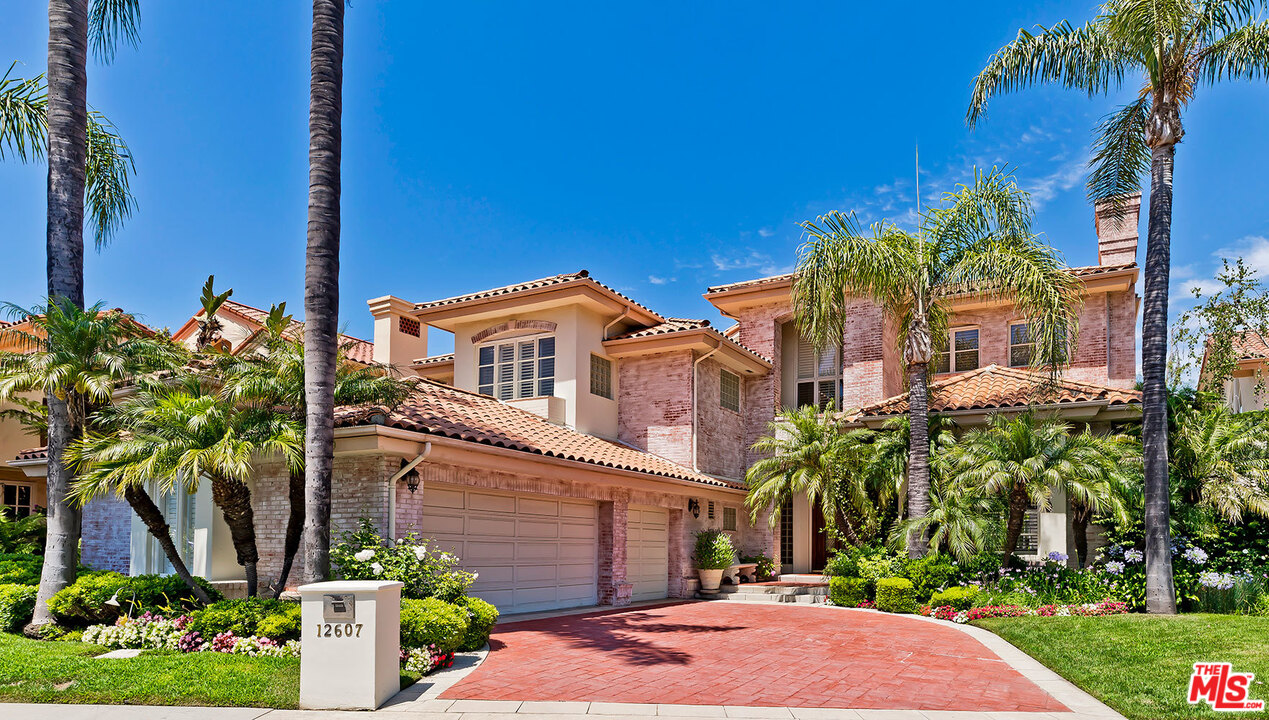 12607 Promontory Road Los Angeles, CA 90049 - Photo 7 of 44