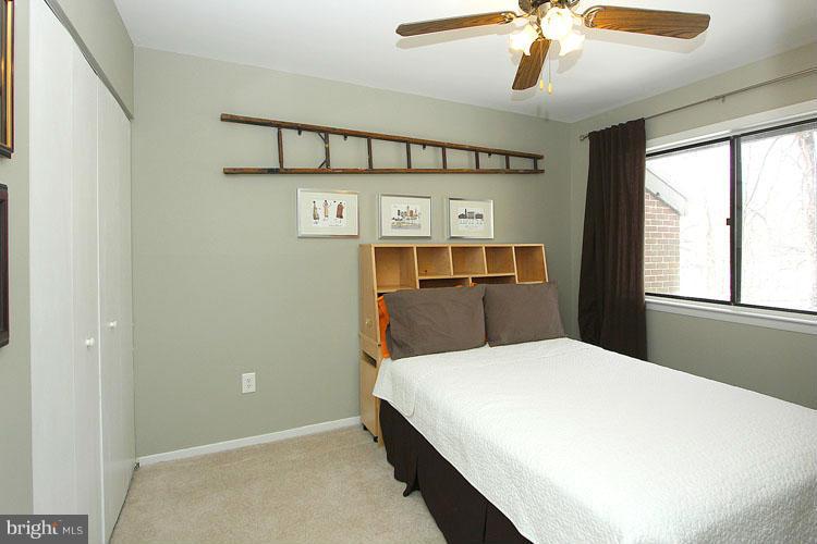 2174 Glencourse Lane Reston, VA 20191 - Photo 22 of 30 Bedroom