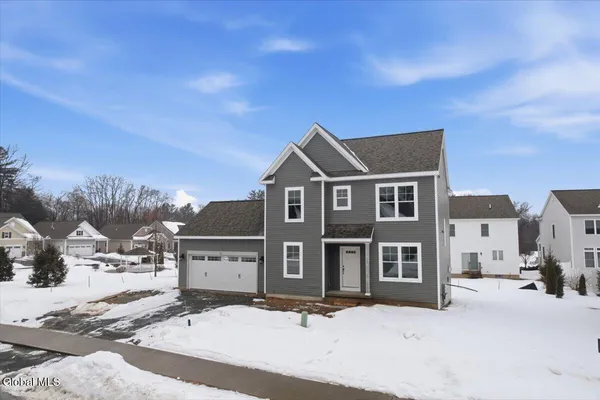 $588,000 | 32 Bradley Circle, Halfmoon, NY 12065