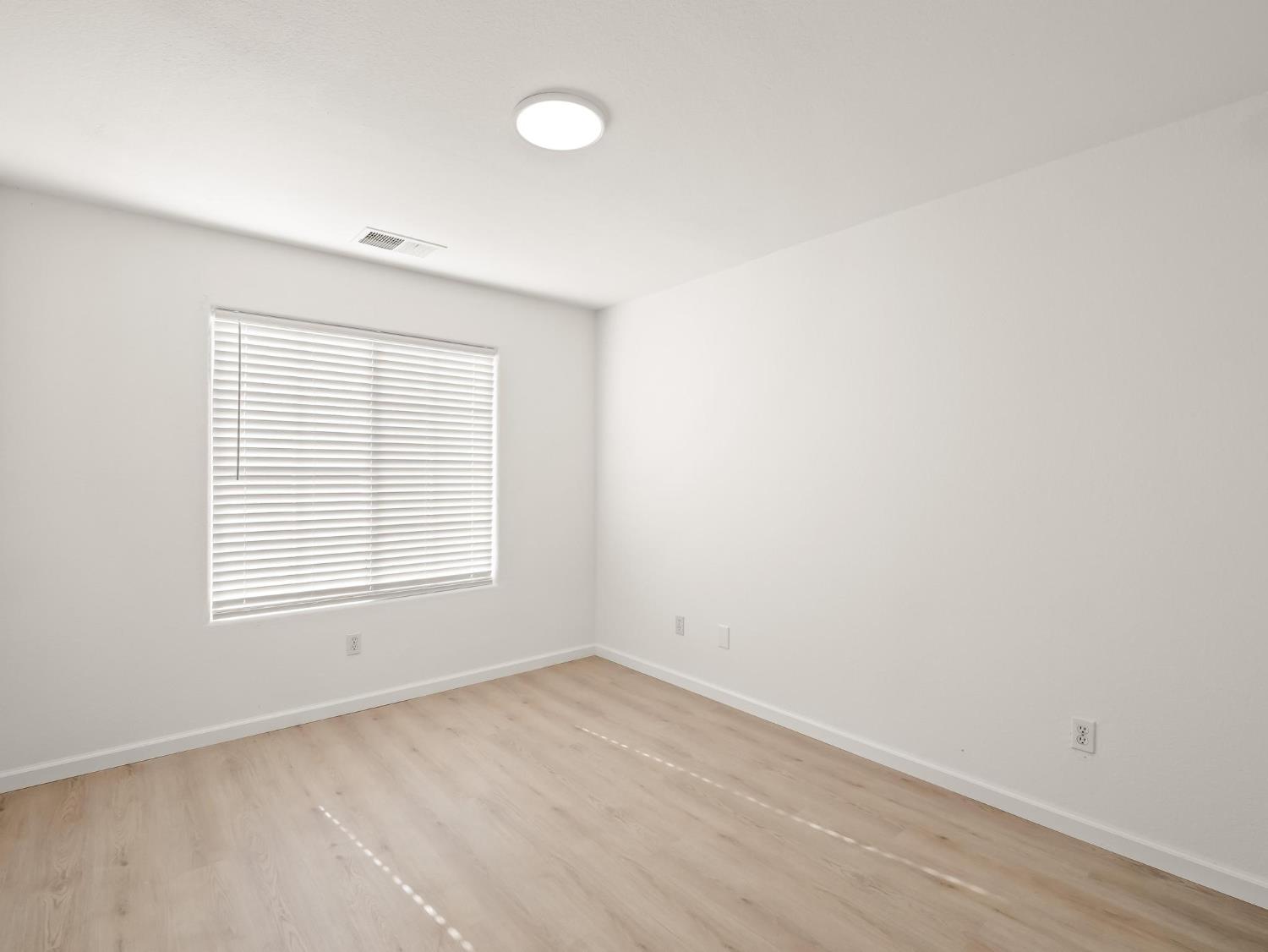 4068 West Weldon Avenue Fresno, CA 93722 - Photo 22 of 33