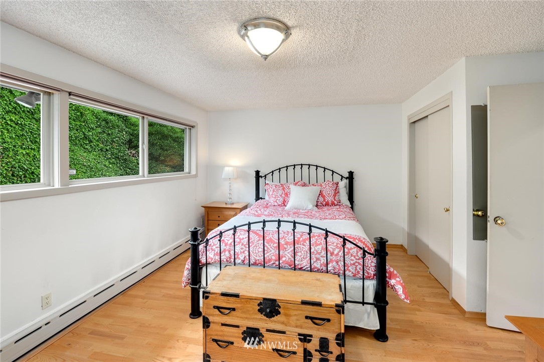 7817 South Sunnycrest Road Seattle, WA 98178 - Photo 28 of 38