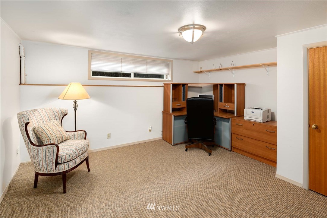 7817 South Sunnycrest Road Seattle, WA 98178 - Photo 30 of 38