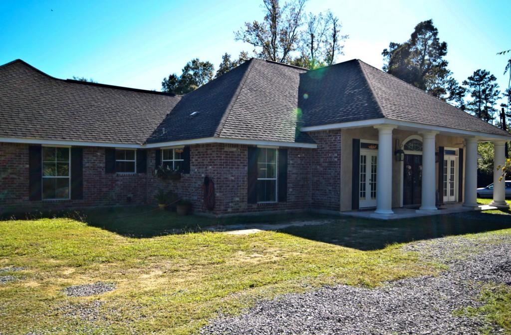 61670 Shady Pine Road Lacombe, LA 70445 - Photo 3 of 25 Gallery Image 3