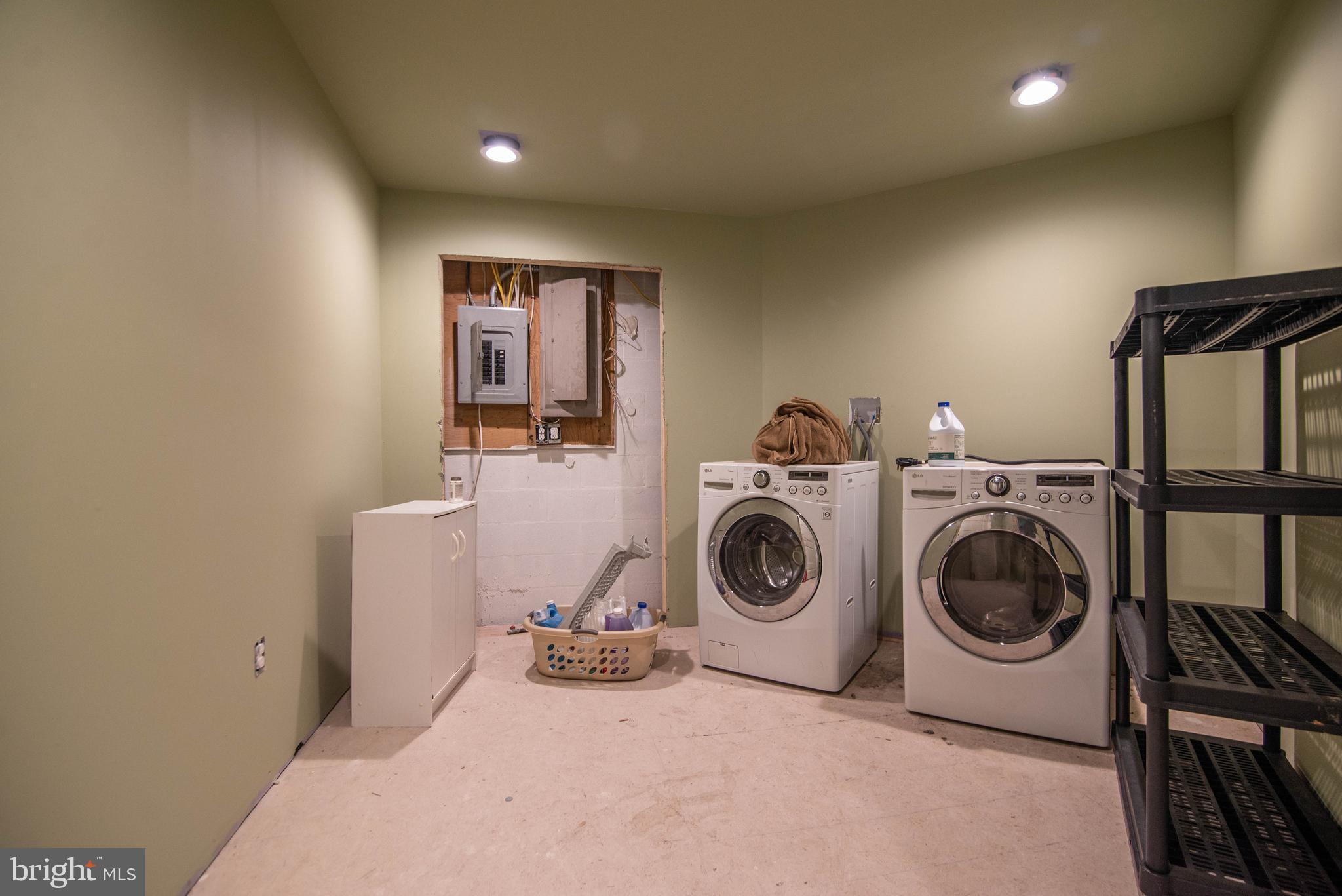 38 Osprey Way Elkton, MD 21921 - Photo 36 of 52 a utility room with dryer and washer