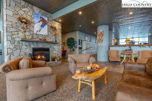 $1,750 | 303 Sugar Top Drive, Unit 3230, Sugar Mountain, NC 28604