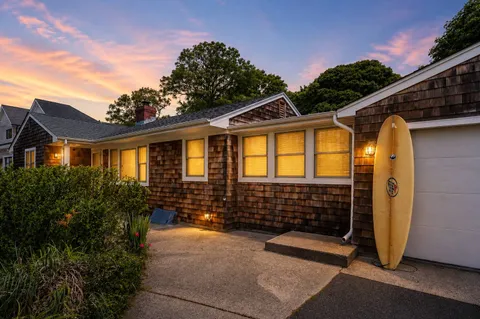 $987,000 | 27 West Side Avenue, East Quogue, NY 11942