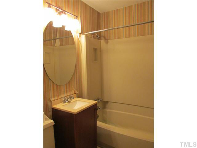 3605 Intercross Road Durham, NC 27704 - Photo 17 of 25 Gallery Image 17