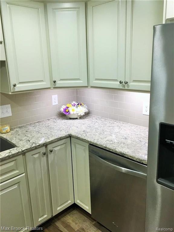 2955 West Auburn Road Rochester Hills, MI 48309 - Photo 12 of 29