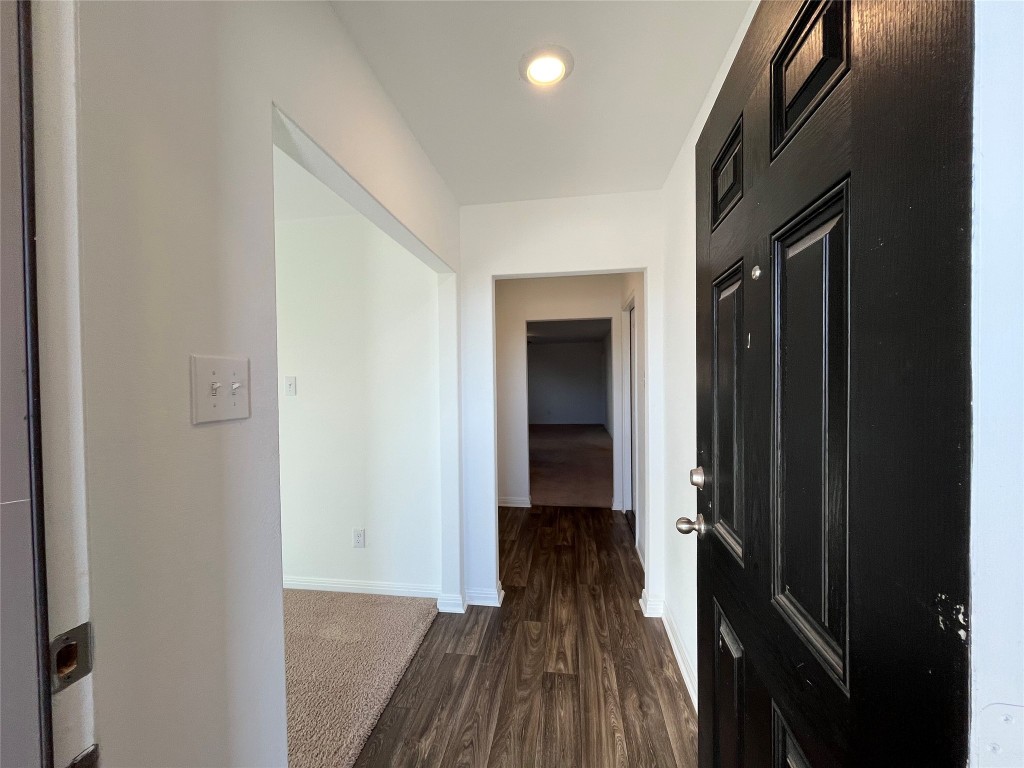 14125 Prospector Way Elgin, TX 78621 - Photo 2 of 16 Entrance