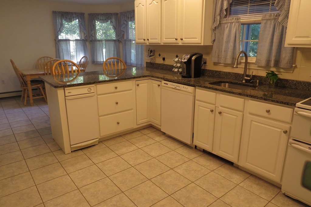 40 High Ridge Drive Raynham, MA 02767 - Photo 7 of 27 Gallery Image 7