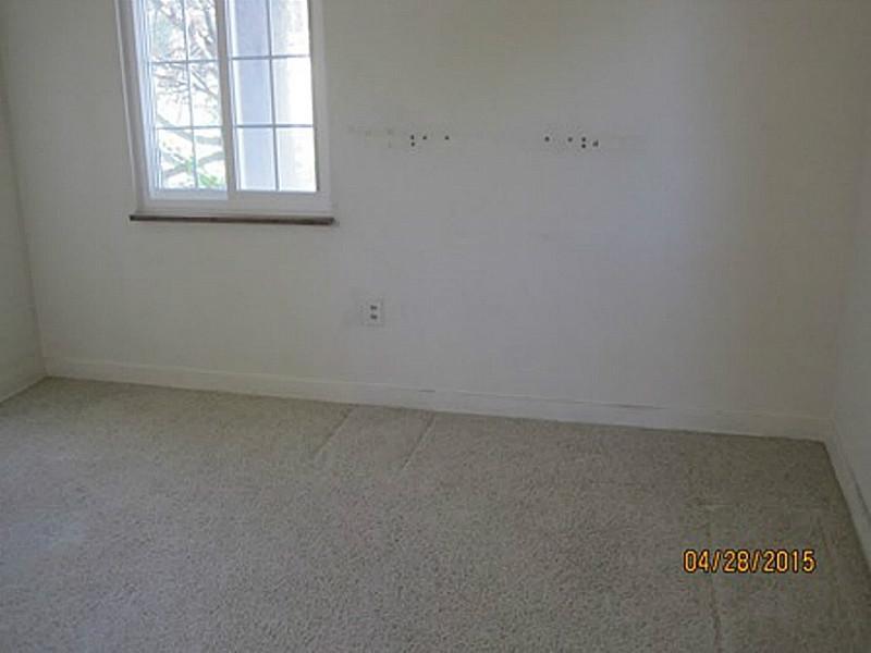 409 Sunset Drive Mt. Lebanon, PA 15228 - Photo 6 of 9 Bedroom.