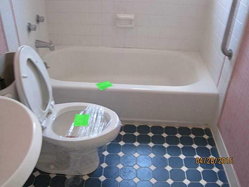 409 Sunset Drive Mt. Lebanon, PA 15228 - Photo 8 of 9 Full Bath.