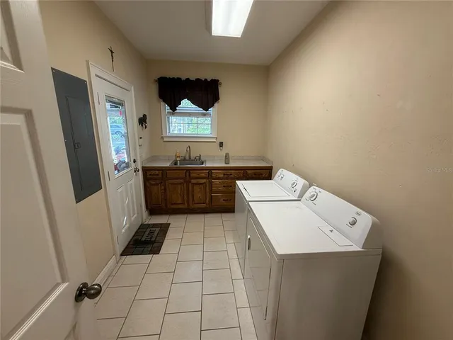 $4,000 | 8762 Highway 26, Newberry, FL 32669