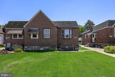 $350,000 | 7929 Lister Street, Philadelphia, PA 19152