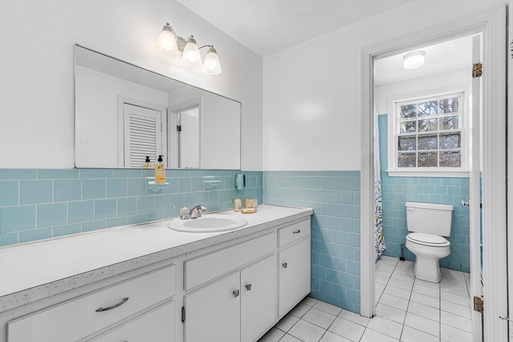 10 Belknap Road Medfield, MA 02052 - Photo 12 of 41 Gallery Image 12