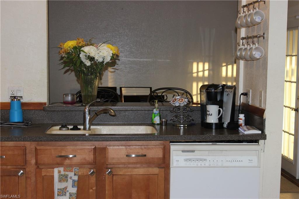 9224 Hamlin Road East Fort Myers, FL 33967 - Photo 6 of 10 Gallery Image 6