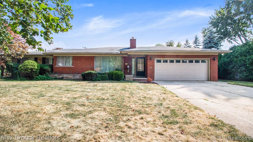 21 Willison Road Grosse Pointe Shores, MI 48236 - Photo 1 of 35