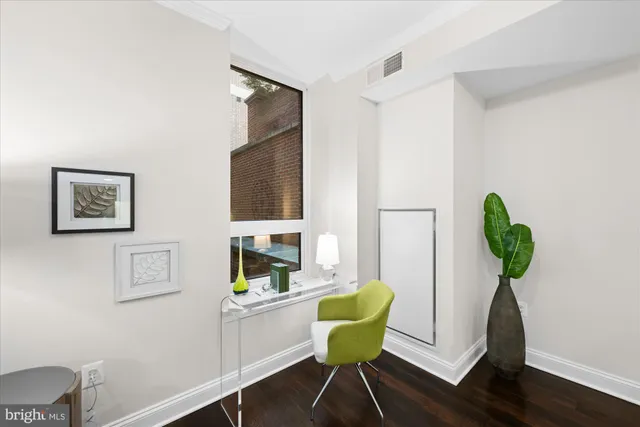 $599,900 | 4915 Hampden Lane, Unit 109, Bethesda, MD 20814