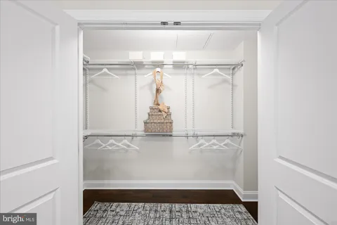 $599,900 | 4915 Hampden Lane, Unit 109, Bethesda, MD 20814