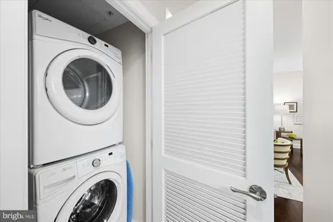 $599,900 | 4915 Hampden Lane, Unit 109, Bethesda, MD 20814