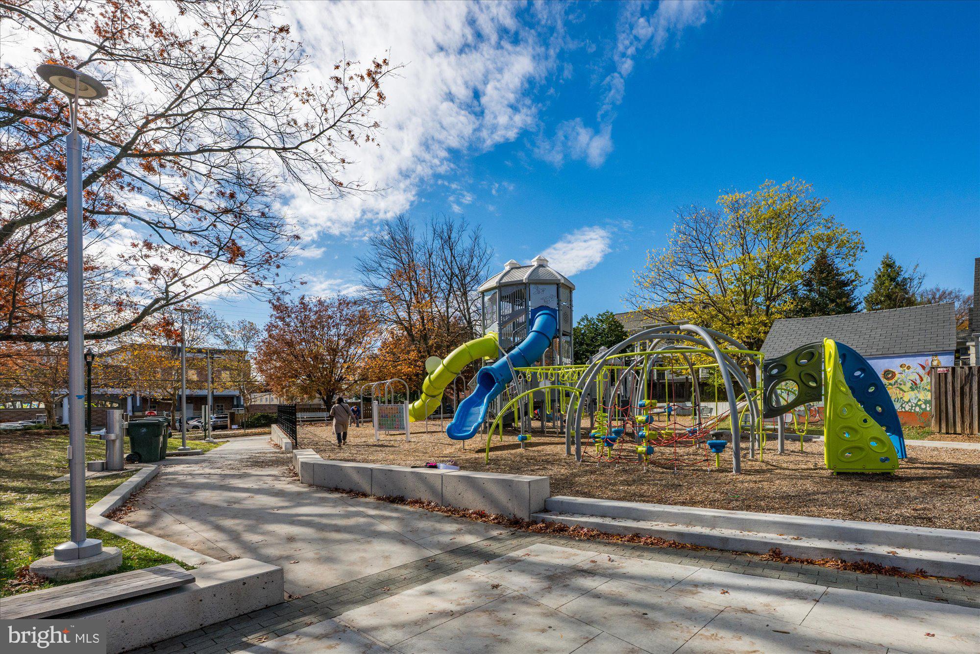 4915 Hampden Lane, Unit 109 Bethesda, MD 20814 - Photo 40 of 74 Tot Lot