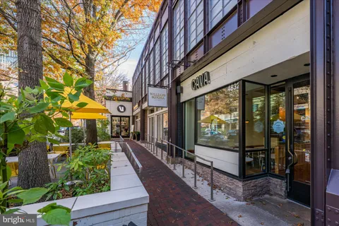 $555,000 | 4915 Hampden Lane, Unit 109, Bethesda, MD 20814