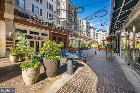 $599,900 | 4915 Hampden Lane, Unit 109, Bethesda, MD 20814