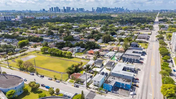 $3,200 | 1180 Northwest 67th Street, Unit 1, Miami, FL 33150