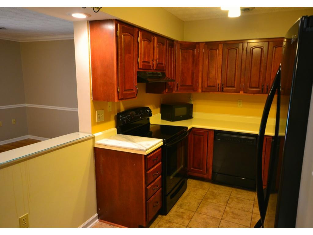 545 Hickory Road, Unit 545 Bristol, TN 37620 - Photo 6 of 15 Photo 6