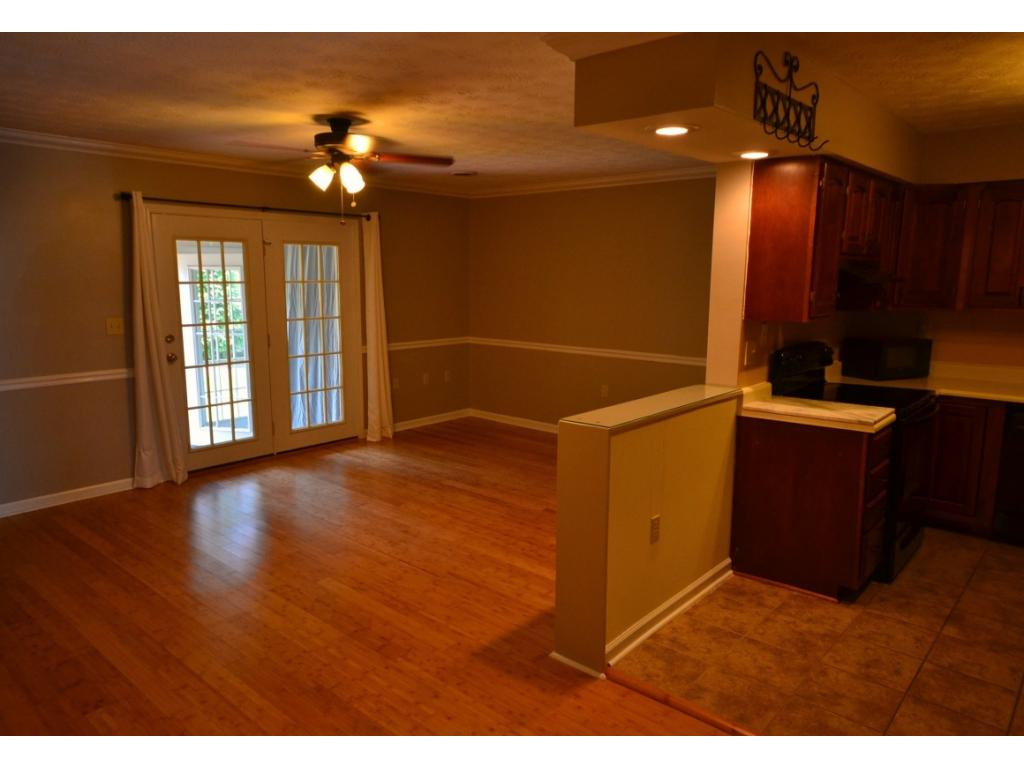 545 Hickory Road, Unit 545 Bristol, TN 37620 - Photo 7 of 15 Photo 7