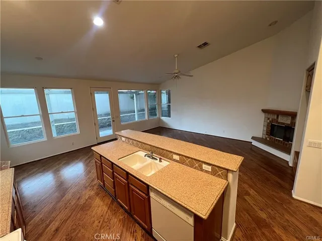 $2,700 | 5419 Orange Grove Avenue, Hemet, CA 92544